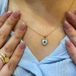 آویز طلا زنانه طرح قلب صدفی چشم نظر - Image 2