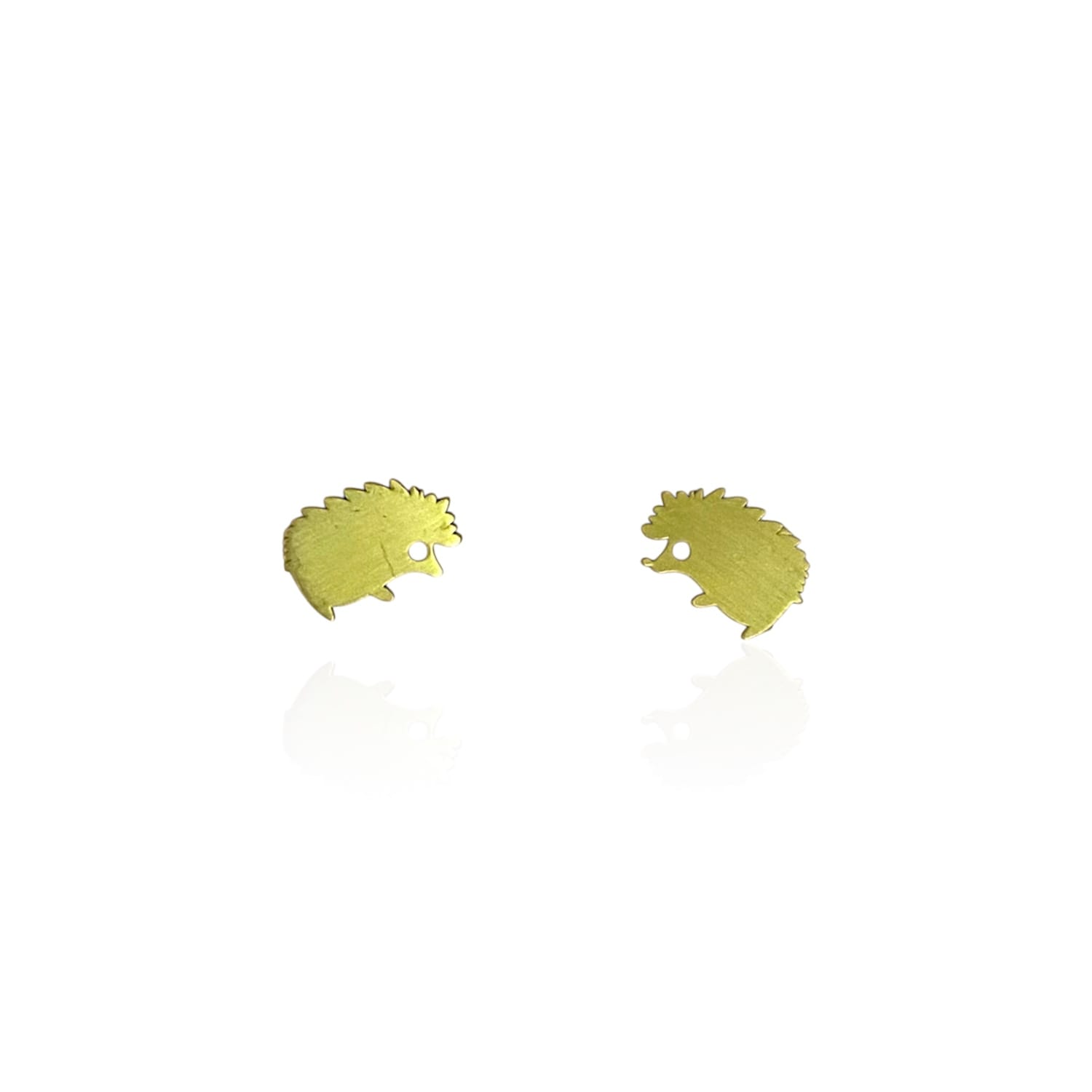 0.960 گوشواره طلا میخی طرح جوجه تیغی - Image 1