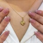 آویز طلا زنانه گل ونکلیف - Image 2